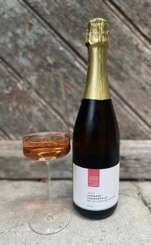 Zum Wein / Sekt: ROSÉ Crémant Francophile de la Colline Rouge