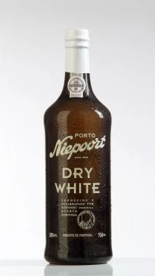 Zum Wein / Sekt: 
    Niepoort
    Dry White
          Porto
        
    Portwein
  