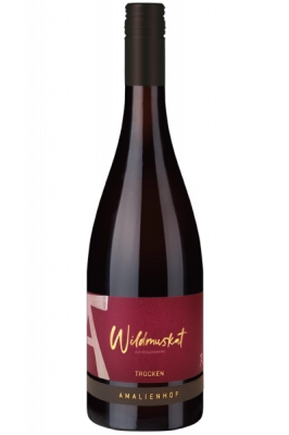 Zum Wein / Sekt: 
    Weingut Amalienhof
    Wildmuskat trocken
          Württemberg
        2018
    
  